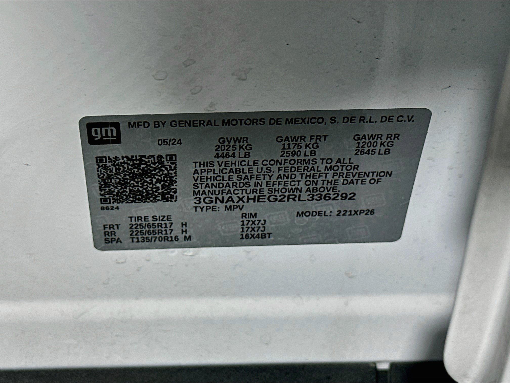 Used 2024 Chevrolet Equinox LS w/ LS Convenience Package FWD image 12