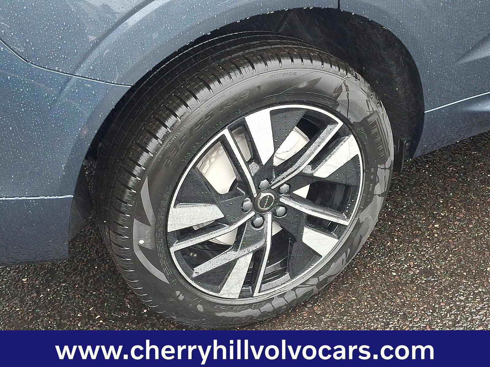 New 2026 Volvo XC60 B5 Core w/ Protection Package Premier image 6