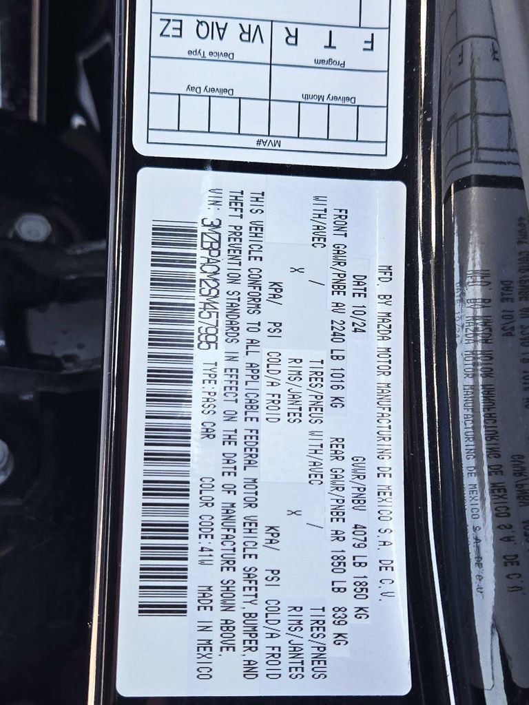 Used 2025 MAZDA MAZDA3 s image 37