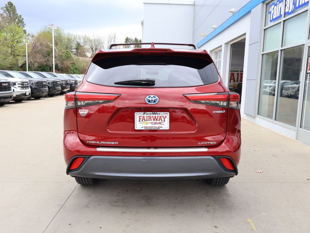 Used 2020 Toyota Highlander Limited w/ Protection Package #3 image 9