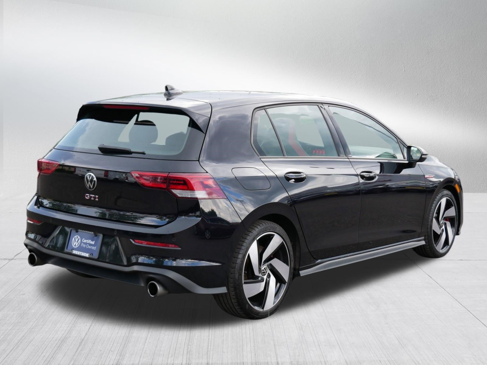 Certified 2022 Volkswagen GTI SE FWD image 7