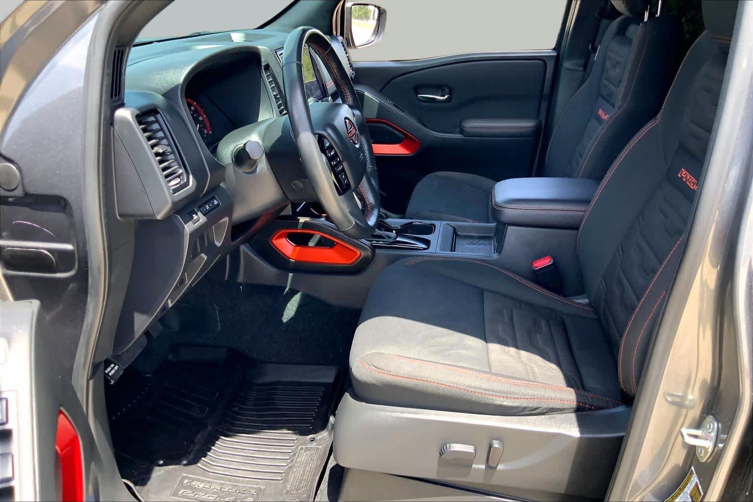 Used 2024 Nissan Frontier PRO-4X w/ Off-Road Protection Package AWD/4WD image 8