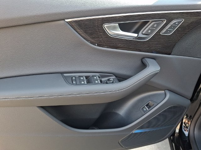 New 2027 Audi Q8 Premium Plus AWD/4WD image 8