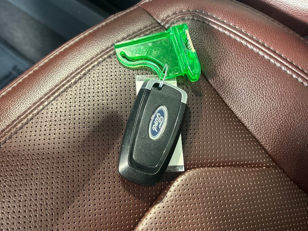 Used 2024 Ford Expedition Limited image 41