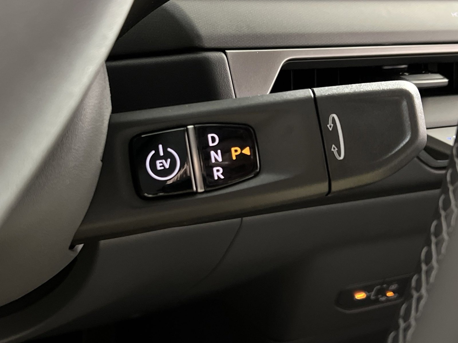 New 2026 Kia EV9 Wind image 20