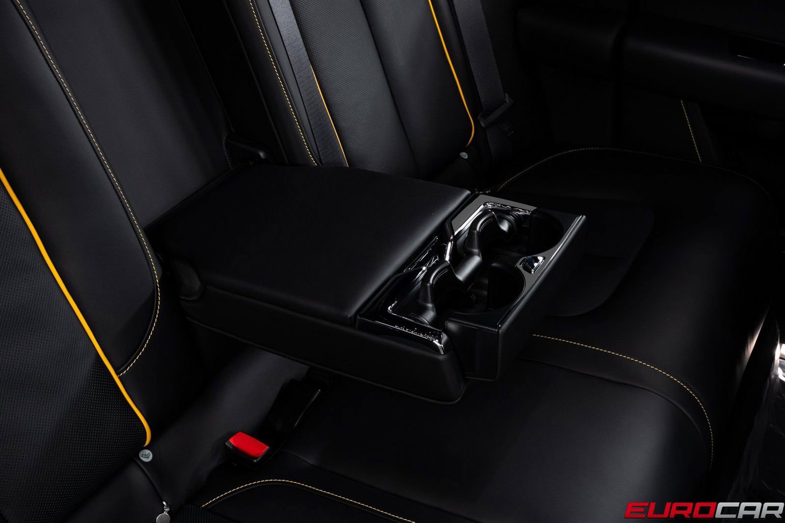 Used 2024 Rolls-Royce Cullinan AWD/4WD image 40