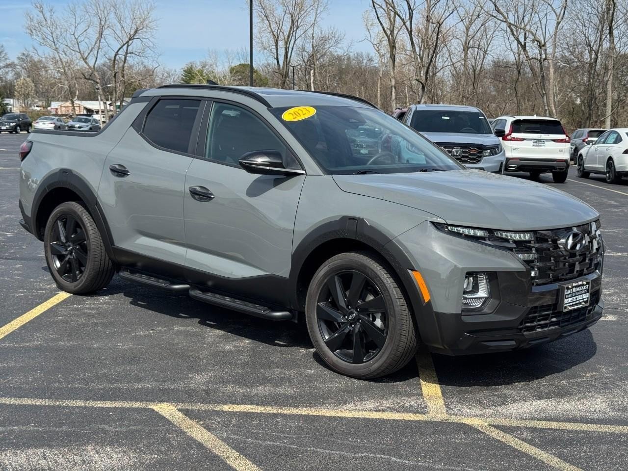 Used 2023 Hyundai Santa Cruz Night AWD/4WD image 2