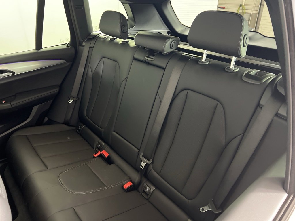 Certified 2024 BMW X3 xDrive30i w/ Convenience Package image 4