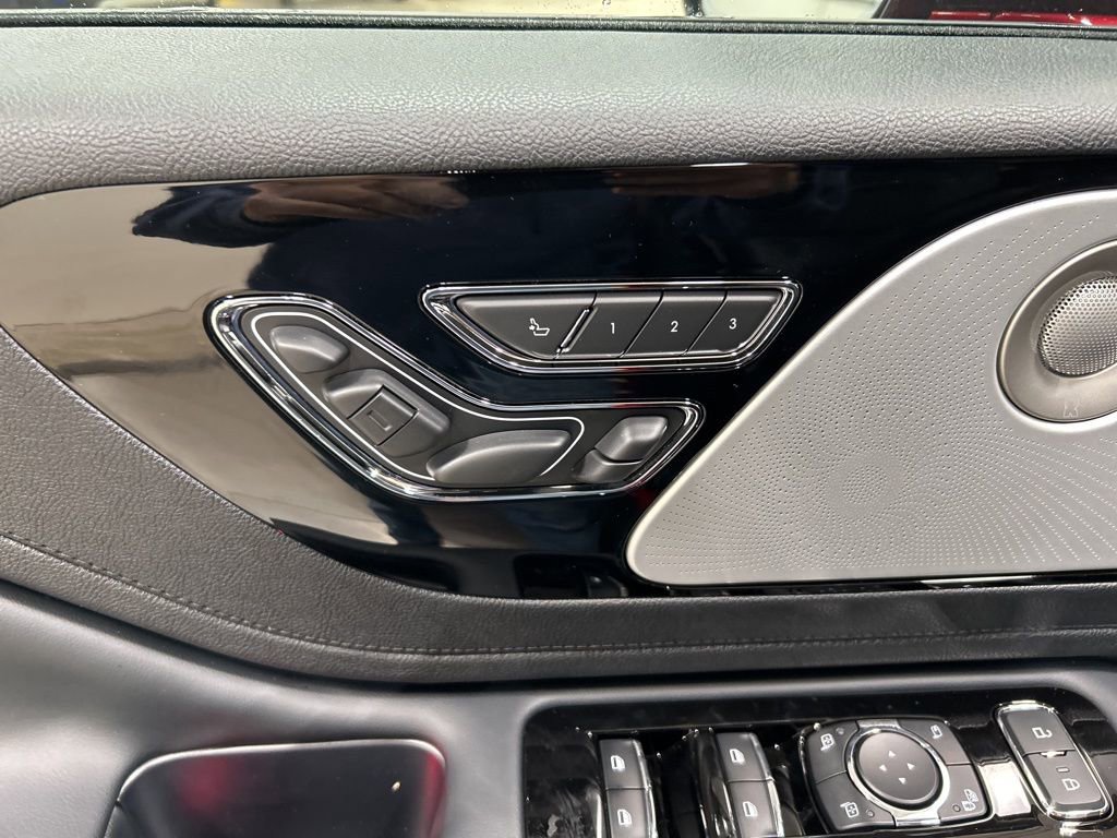 New 2026 Lincoln Aviator Reserve image 12