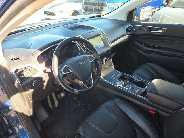 Used 2020 Ford Edge Titanium w/ Equipment Group 301A image 9