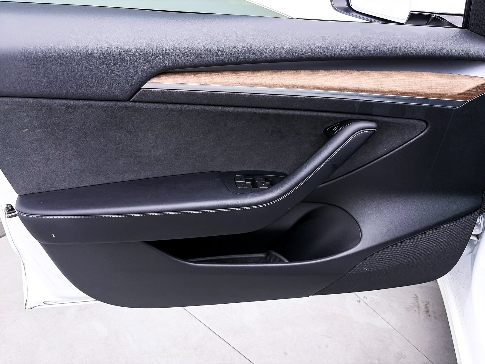 Used 2023 Tesla Model 3 Standard Range RWD image 15