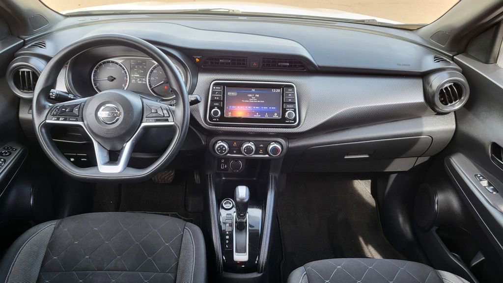 Used 2019 Nissan Kicks S image 25