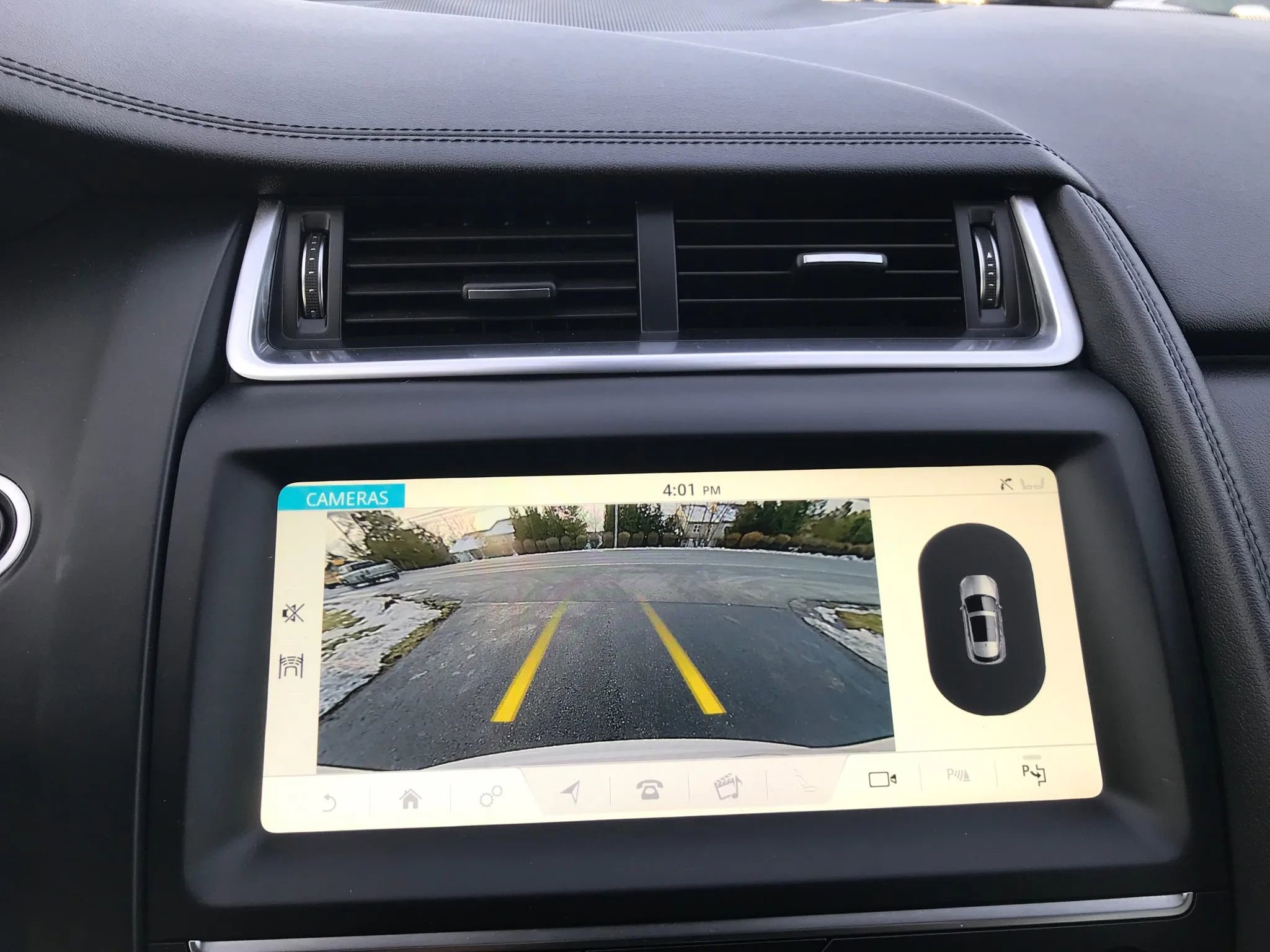 Used 2018 Jaguar E-PACE S image 26