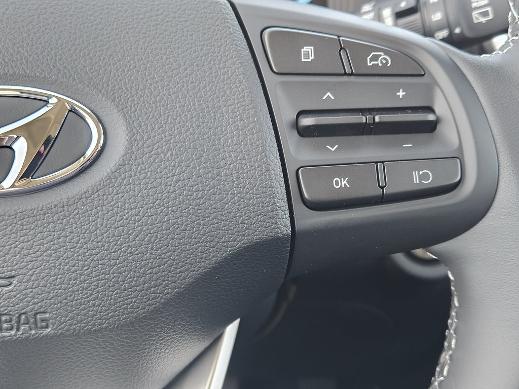 New 2026 Hyundai Venue SEL FWD image 29