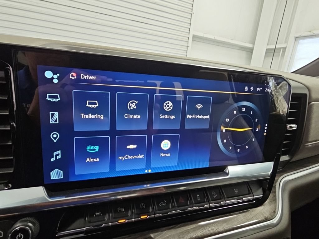Certified 2024 Chevrolet Silverado 1500 LTZ AWD/4WD image 18