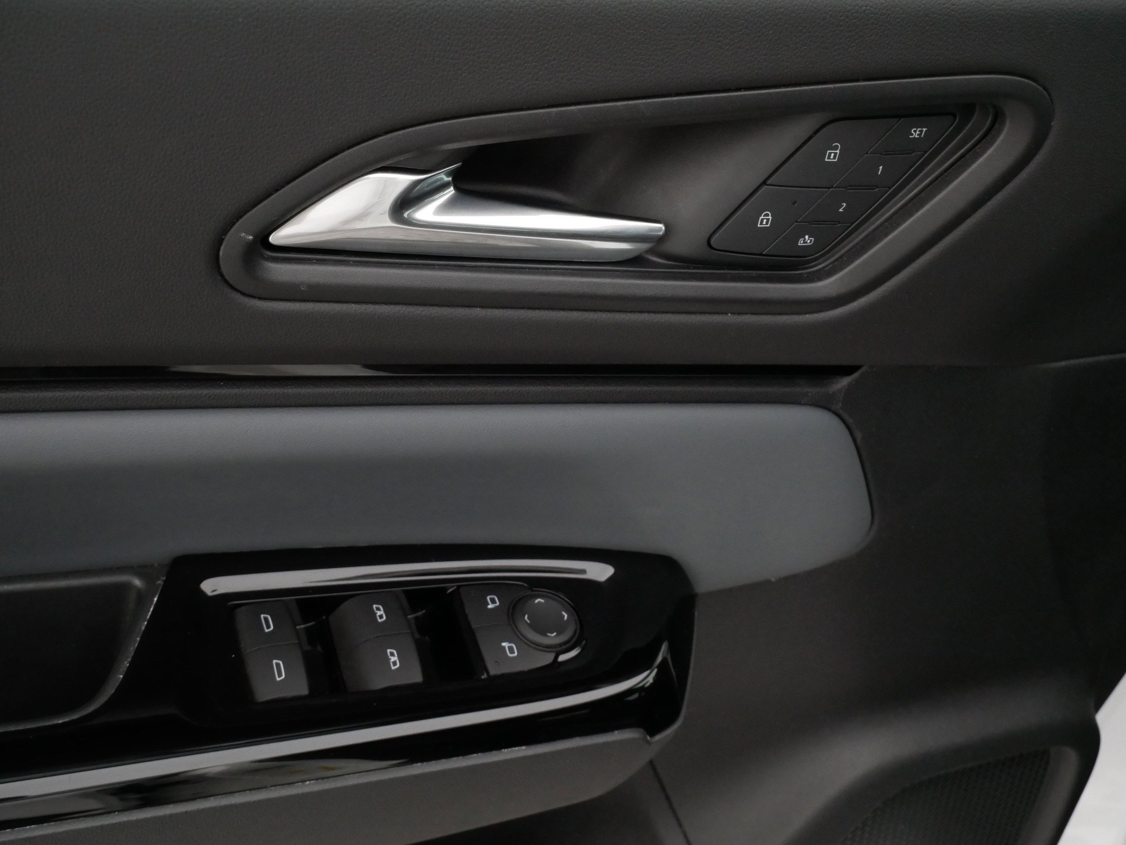 Used 2025 Honda Prologue Touring image 19