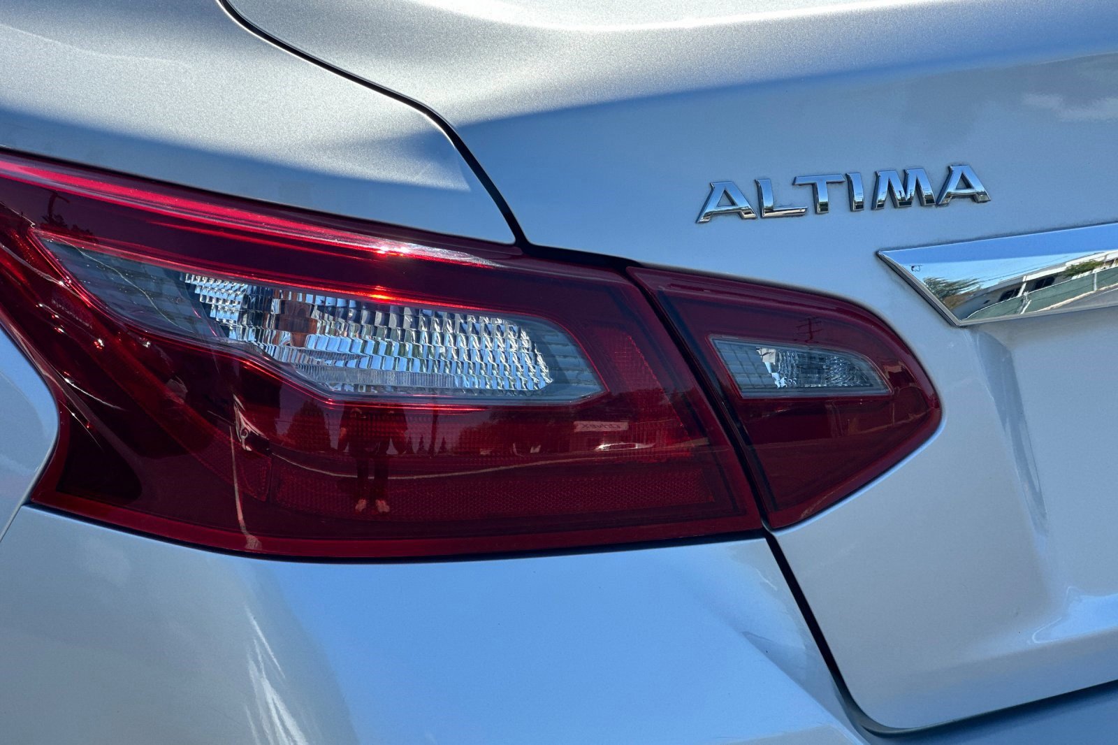 Used 2018 Nissan Altima 2.5 S w/ S Convenience Package image 12