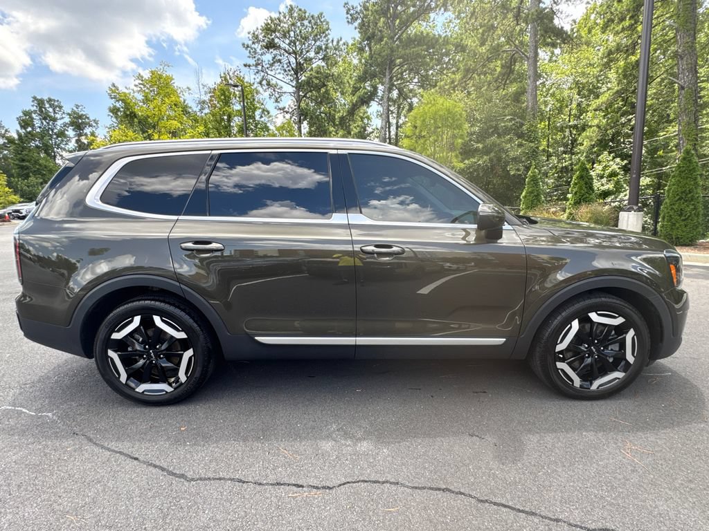 Used 2024 Kia Telluride EX AWD/4WD image 8