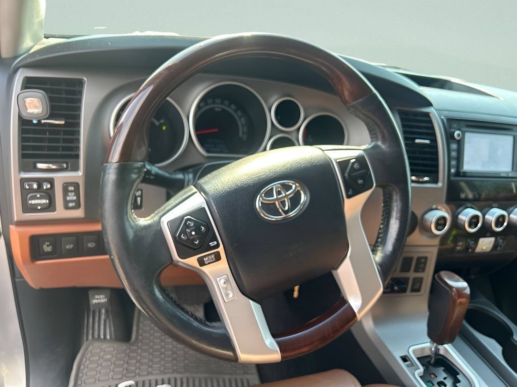 Used 2014 Toyota Sequoia Platinum RWD image 20