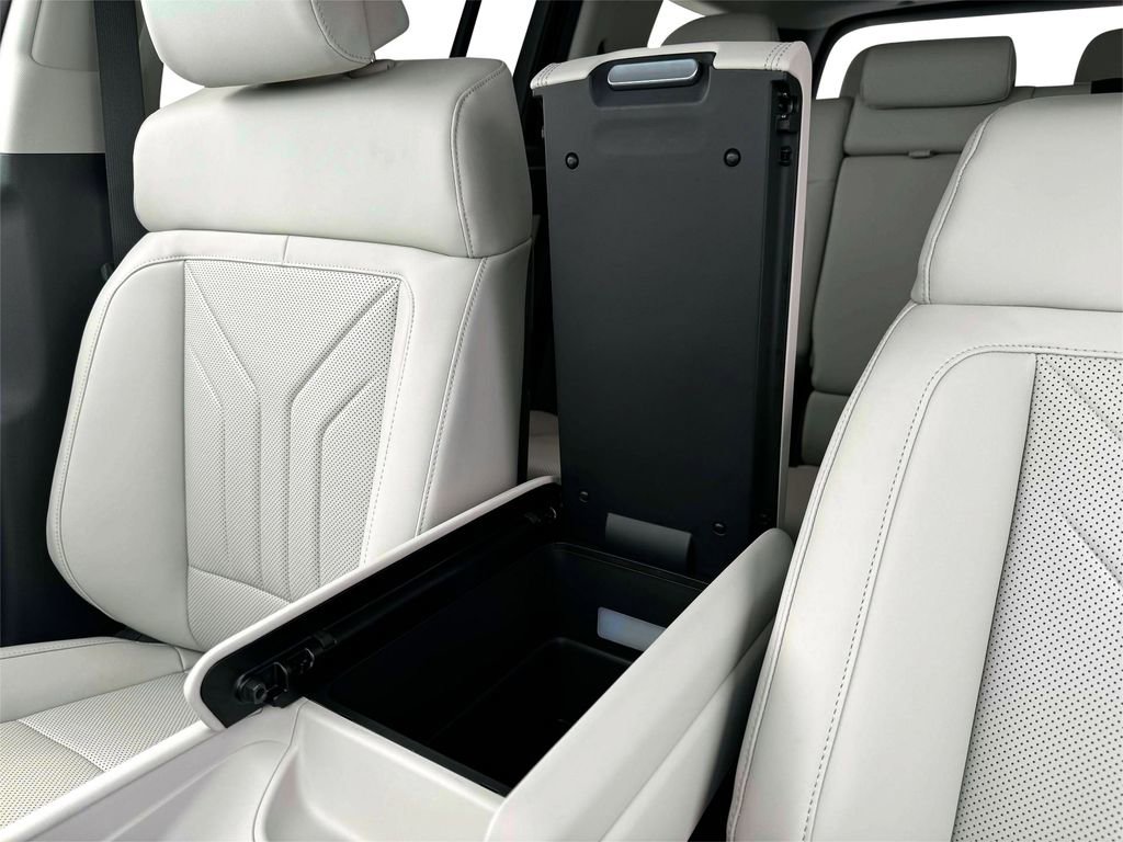 New 2025 Hyundai Santa Fe SEL image 27