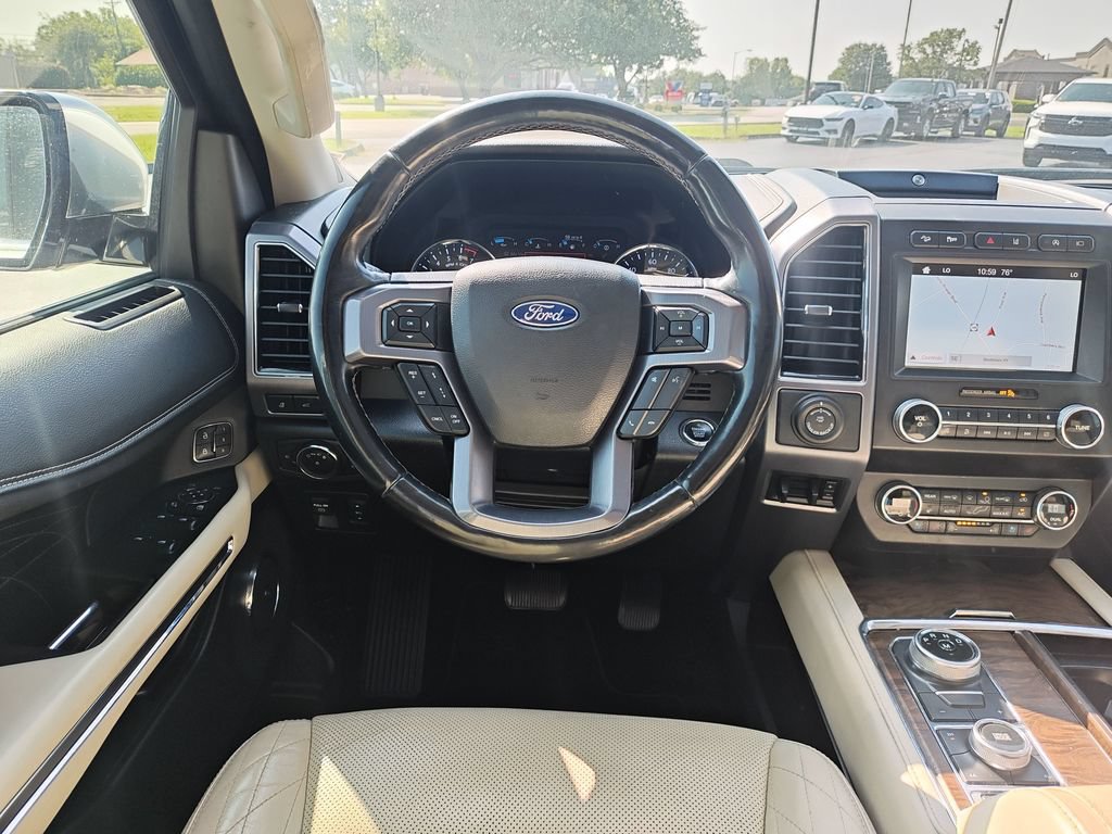 Used 2019 Ford Expedition Platinum AWD/4WD image 16