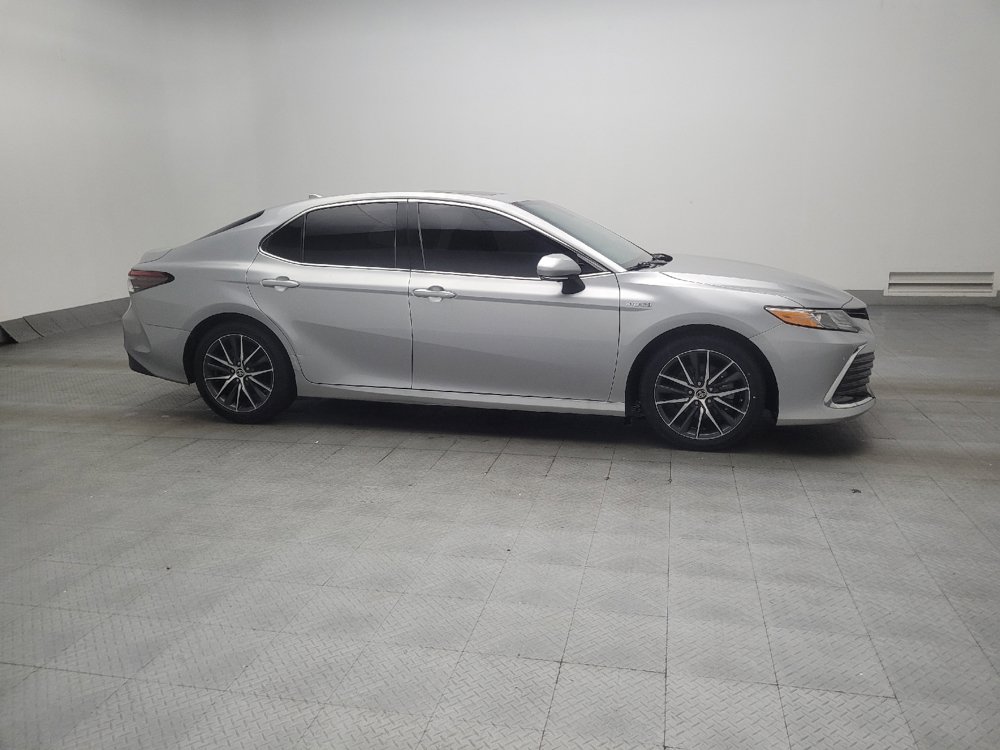 Used 2021 Toyota Camry XLE w/ Navigation Upgrade Package FWD image 11
