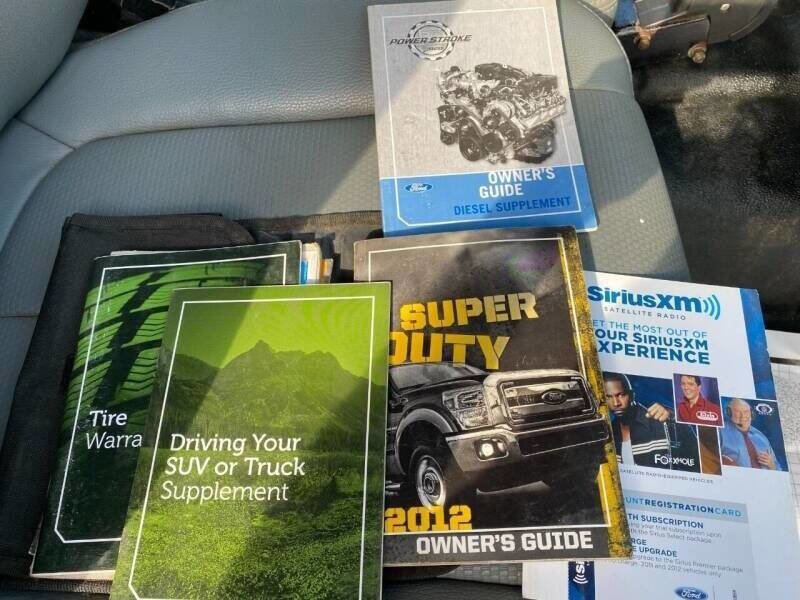 Used 2012 Ford F550 4x4 SuperCab Super Duty w/ Payload Upgrade Pkg image 26