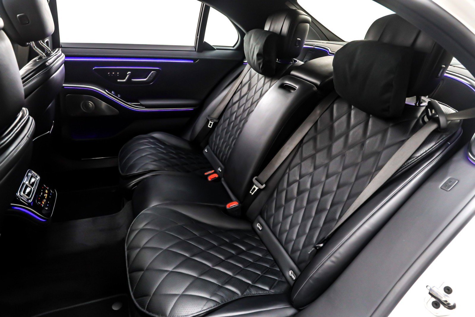 New 2026 Mercedes-Benz S 580 4MATIC Sedan image 8