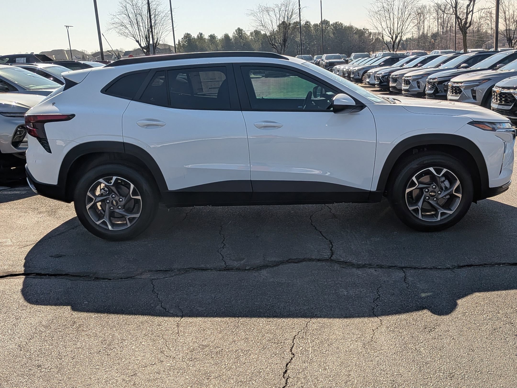 New 2026 Chevrolet Trax LT w/ Driver Confidence Package image 9