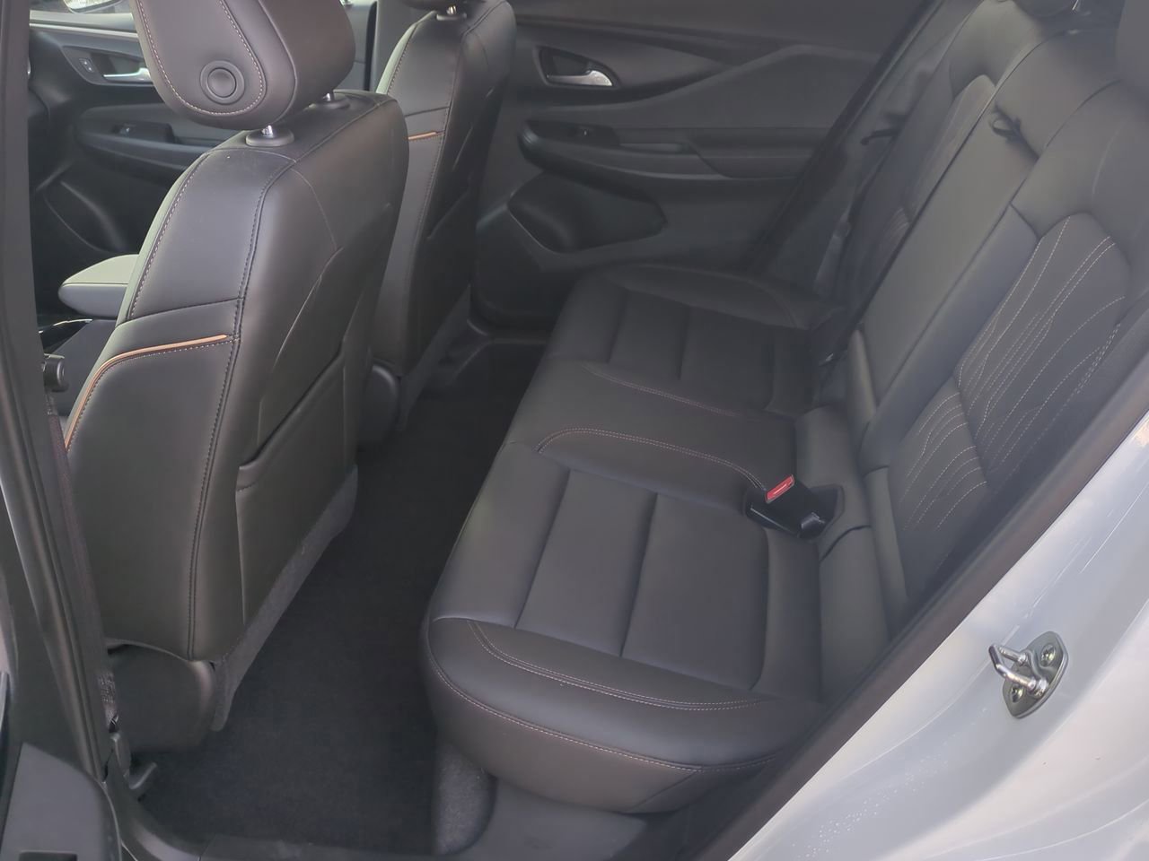 Used 2024 Buick Envista Avenir image 23