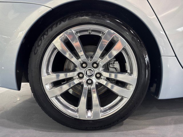Used 2014 Jaguar XJ L Portfolio image 18