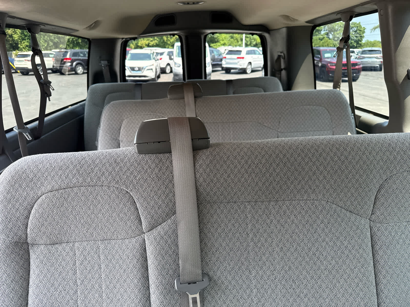 Used 2012 Chevrolet Express 2500 LS RWD image 14