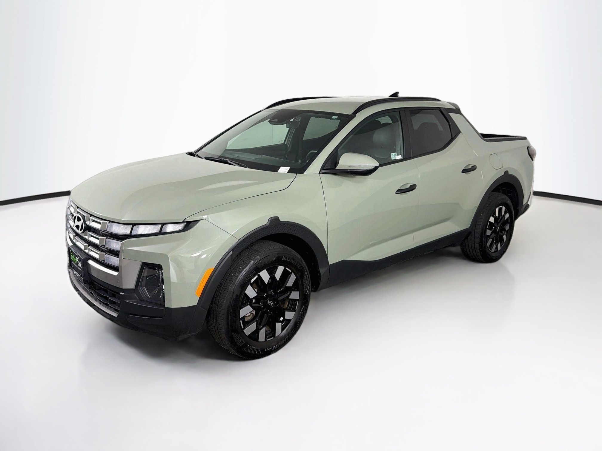 Used 2025 Hyundai Santa Cruz SEL FWD image 3
