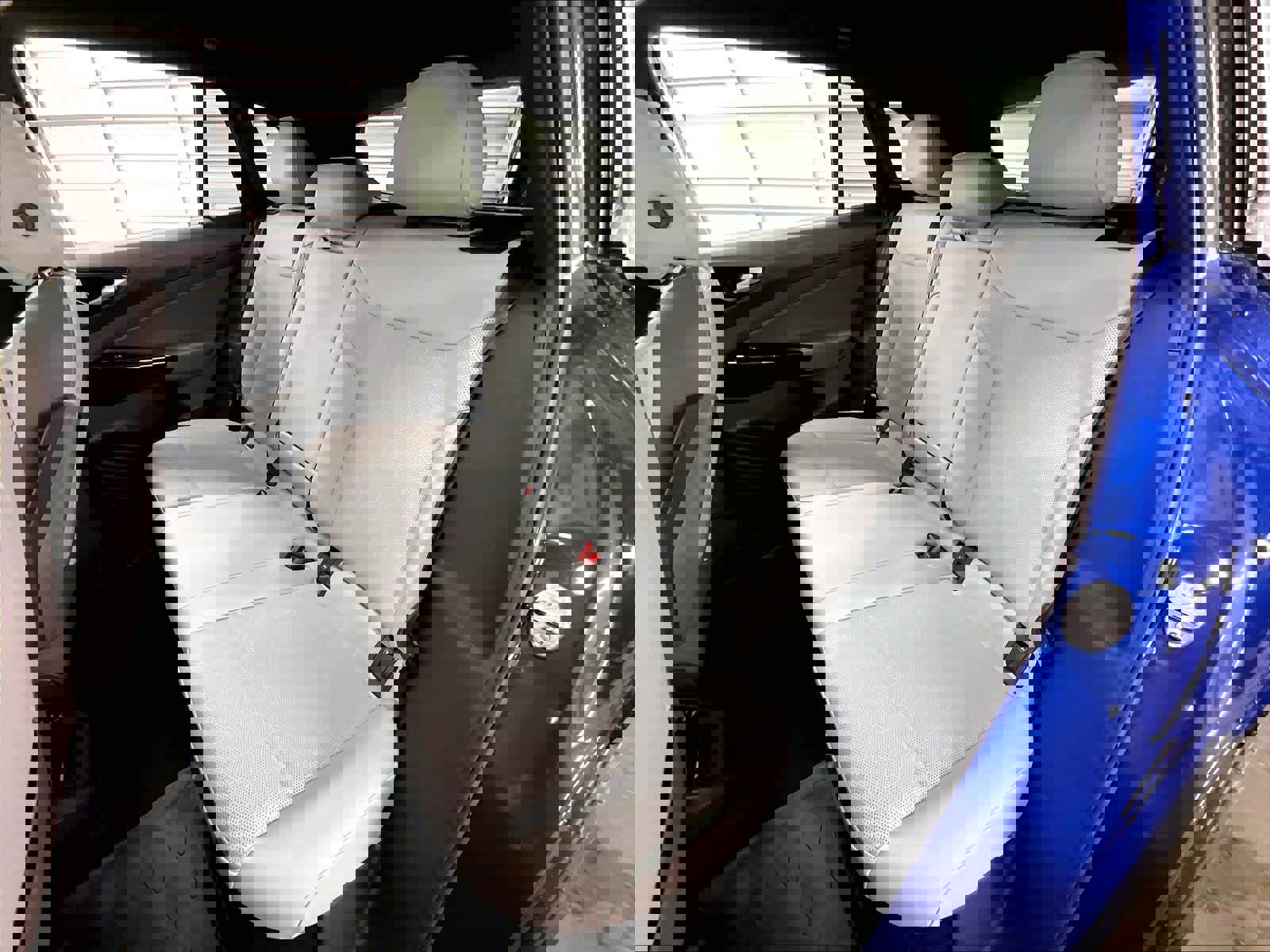 Used 2022 Volkswagen ID.4 Pro S w/ Gradient Package image 28