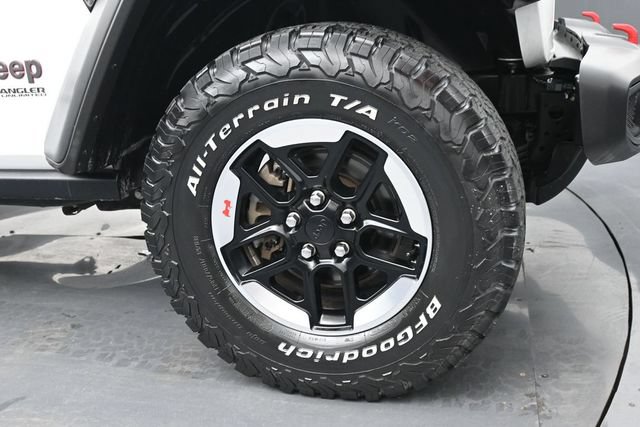 Used 2021 Jeep Wrangler Unlimited Rubicon AWD/4WD image 36