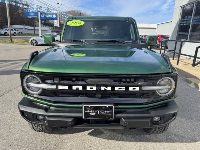 Used 2024 Ford Bronco Outer Banks image 3