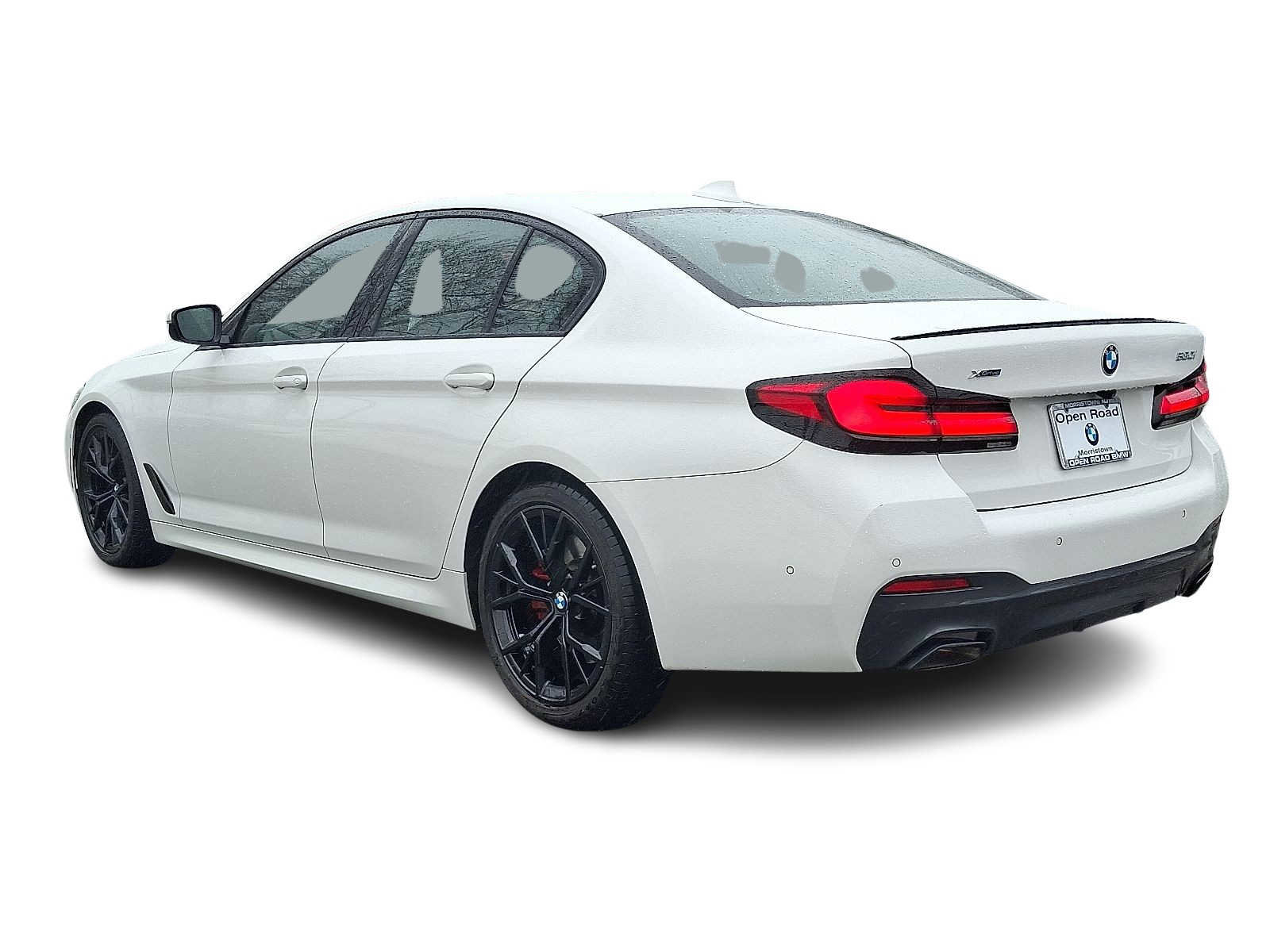 Used 2023 BMW 530i xDrive w/ M Sport Package image 4