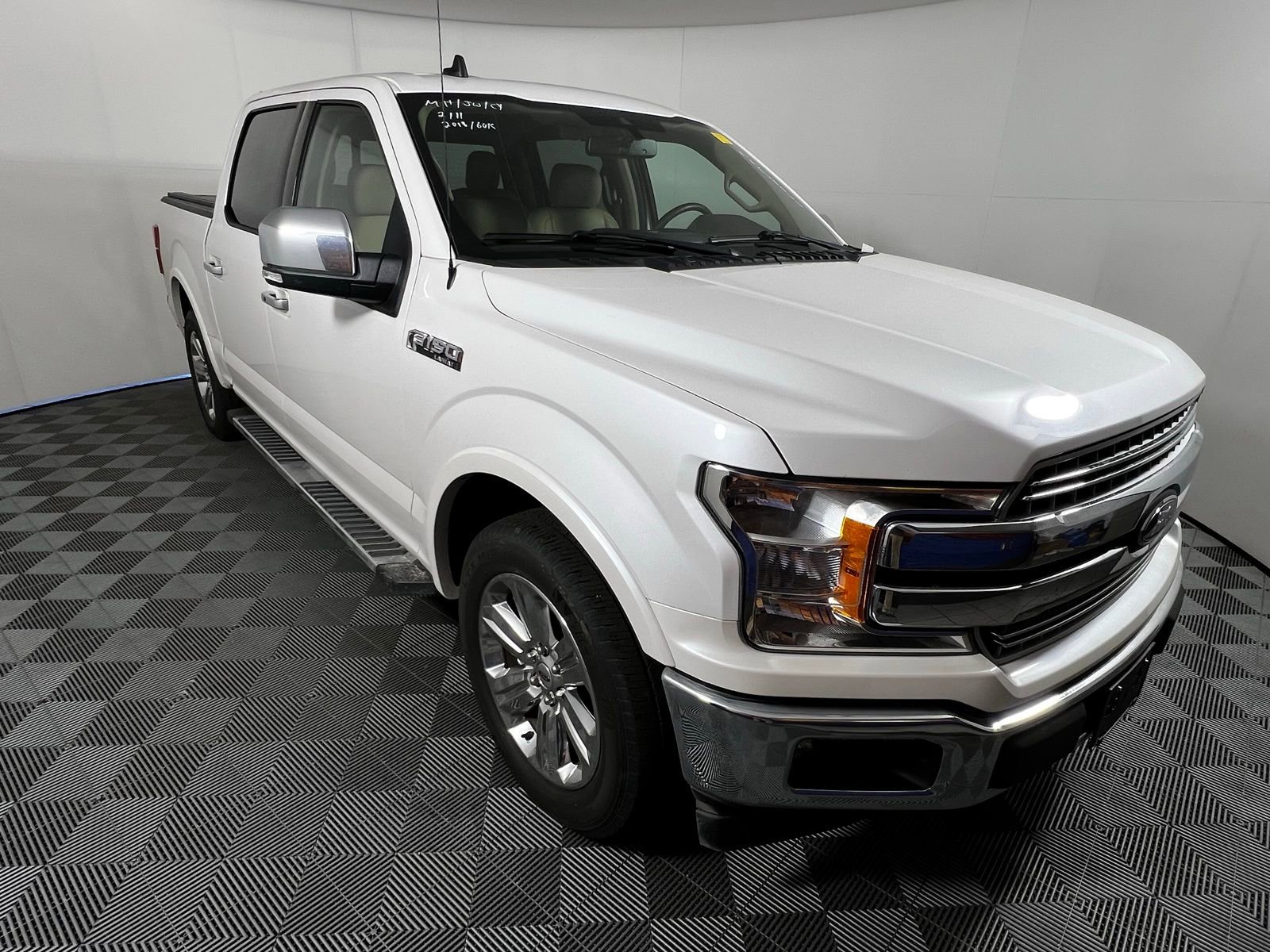 Used 2019 Ford F150 Lariat image 3
