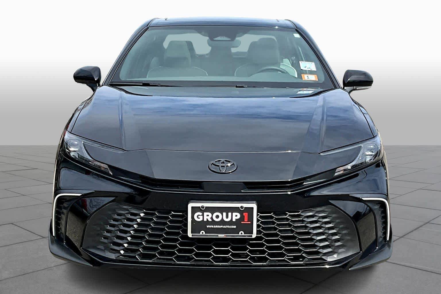 Used 2026 Toyota Camry SE w/ Convenience Package AWD/4WD image 4