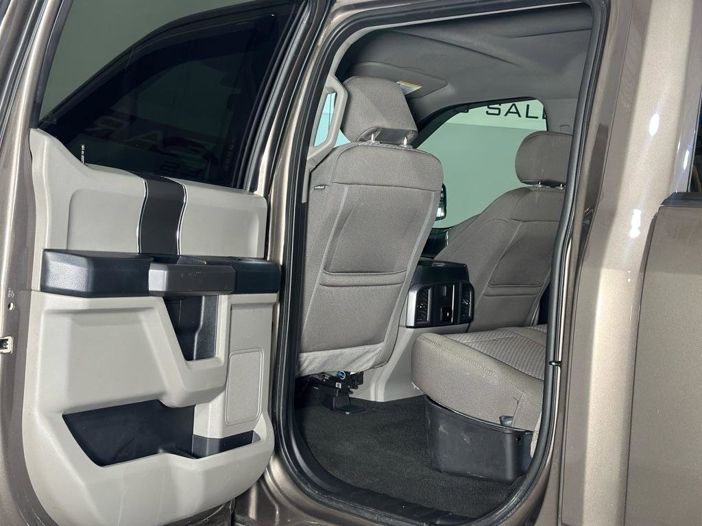Used 2019 Ford F150 XLT w/ Equipment Group 302A Luxury AWD/4WD image 14