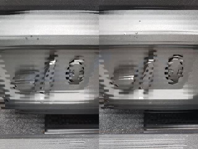 Used 2022 Nissan Rogue SV AWD/4WD image 19