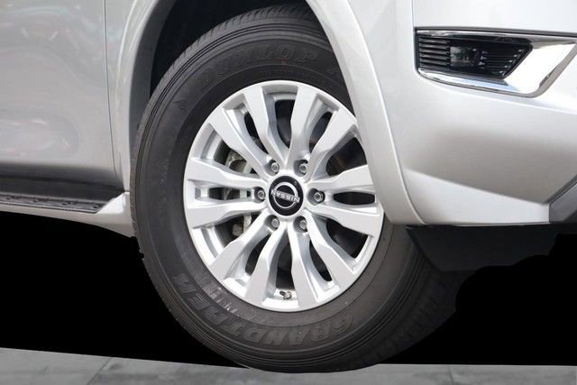 Certified 2024 Nissan Armada SV w/ Cargo Package AWD/4WD image 3