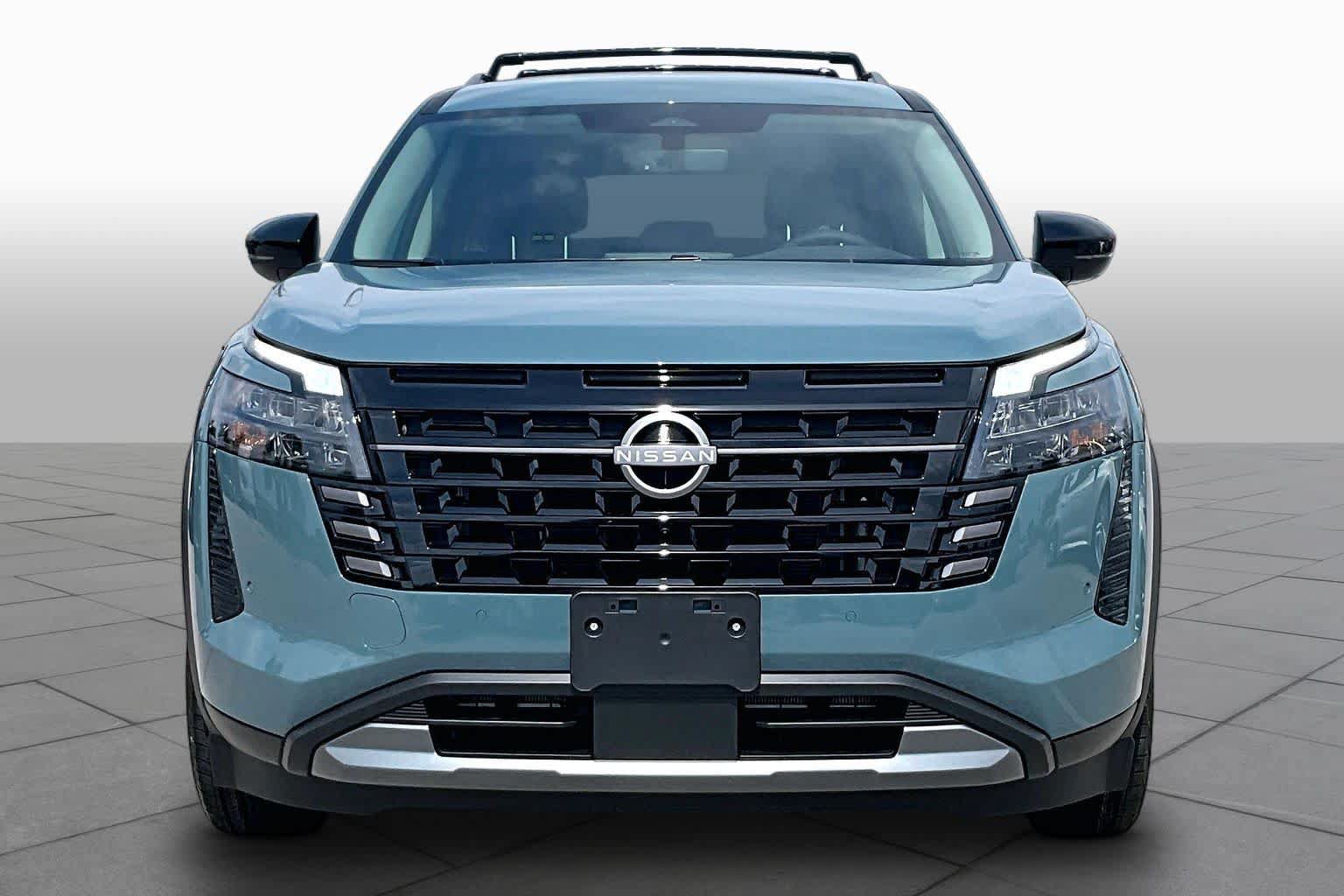 New 2026 Nissan Pathfinder SL FWD image 3