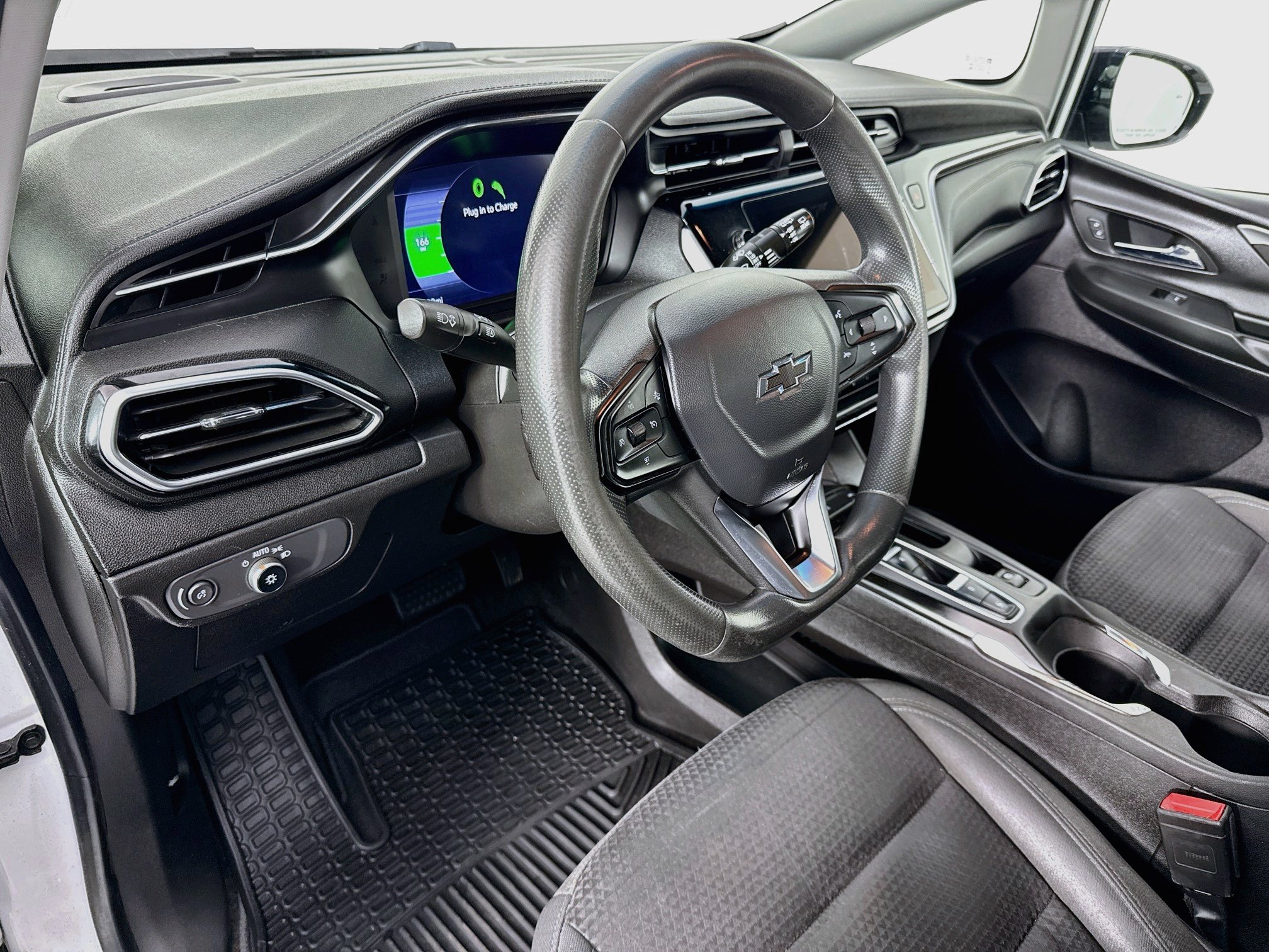 Certified 2023 Chevrolet Bolt LT w/ Driver Confidence Package FWD image 9