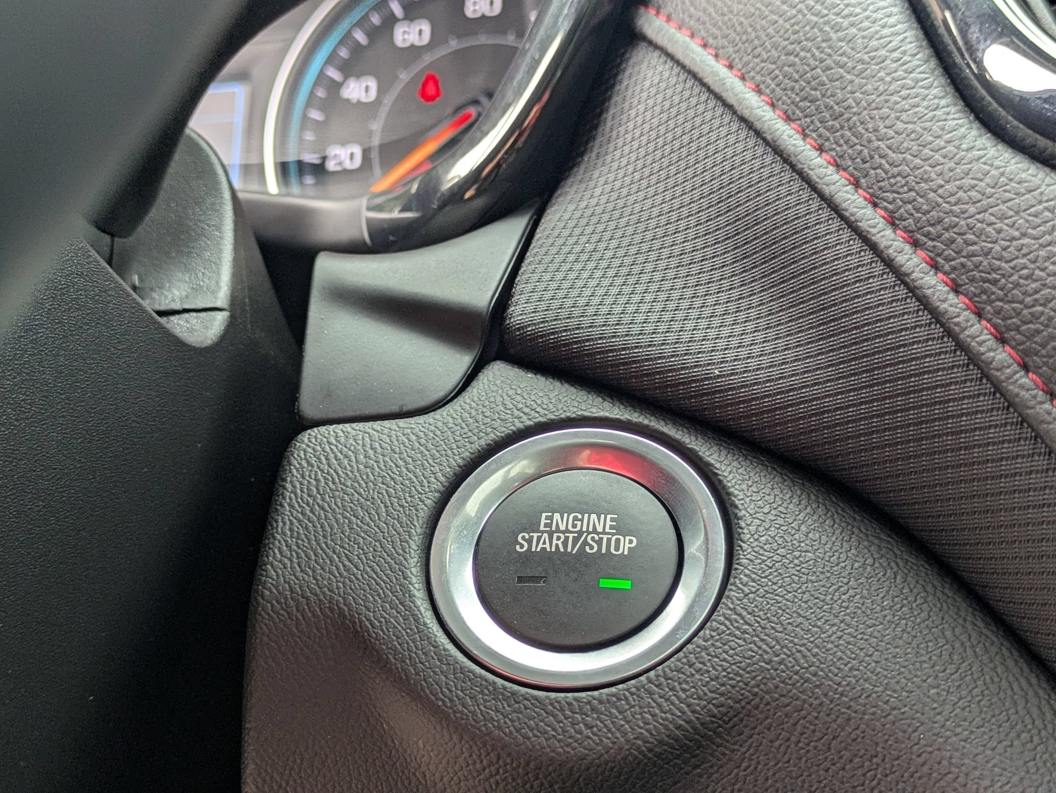 Used 2024 Chevrolet Equinox RS FWD image 25