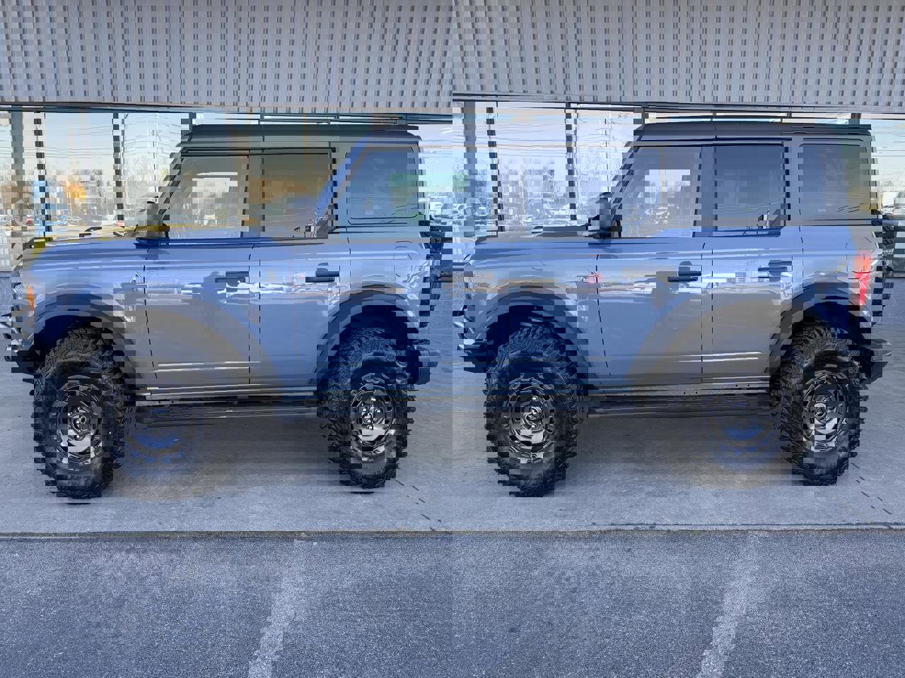 Used 2024 Ford Bronco Black Diamond image 8