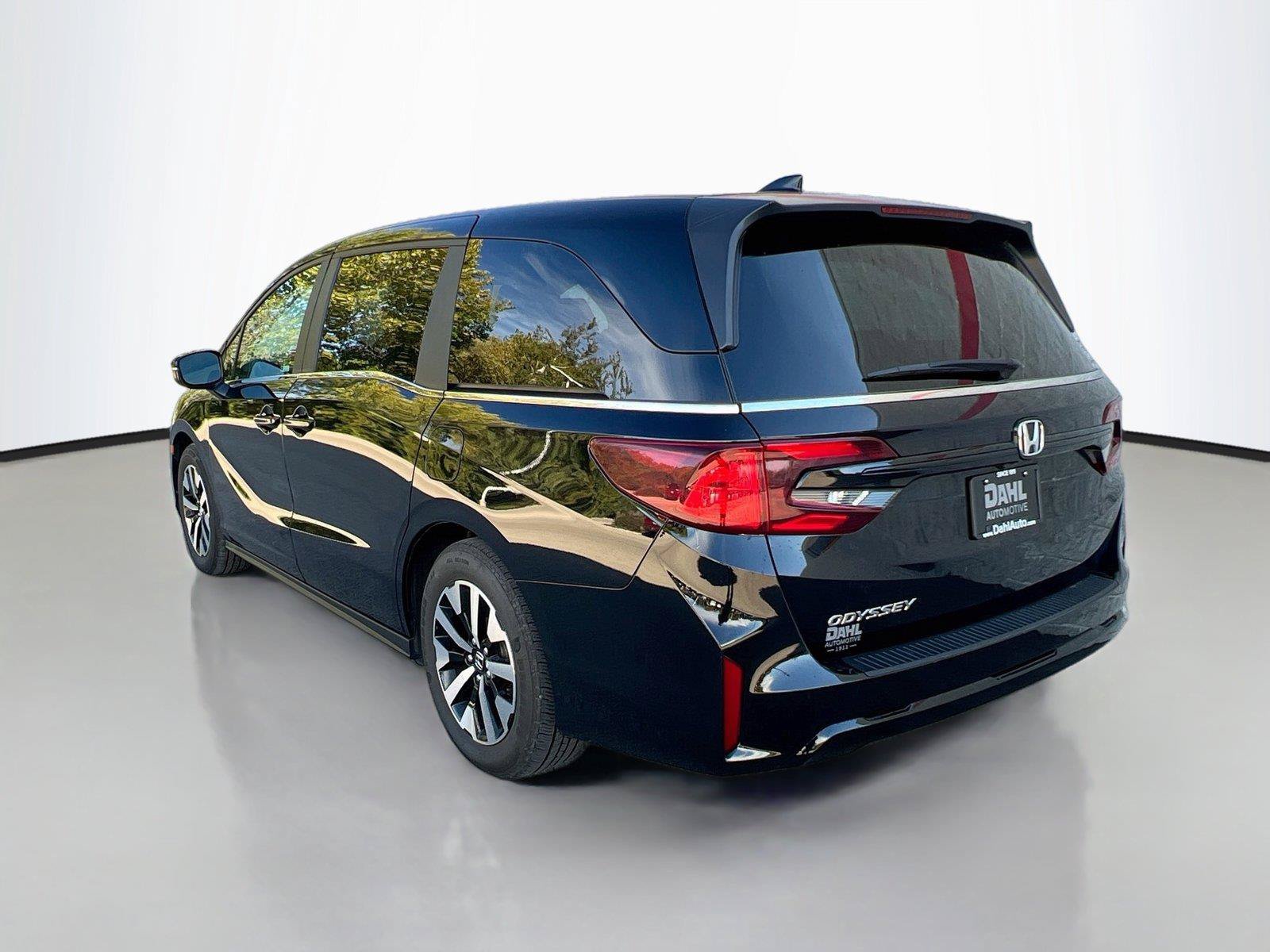 Used 2025 Honda Odyssey EX-L image 10