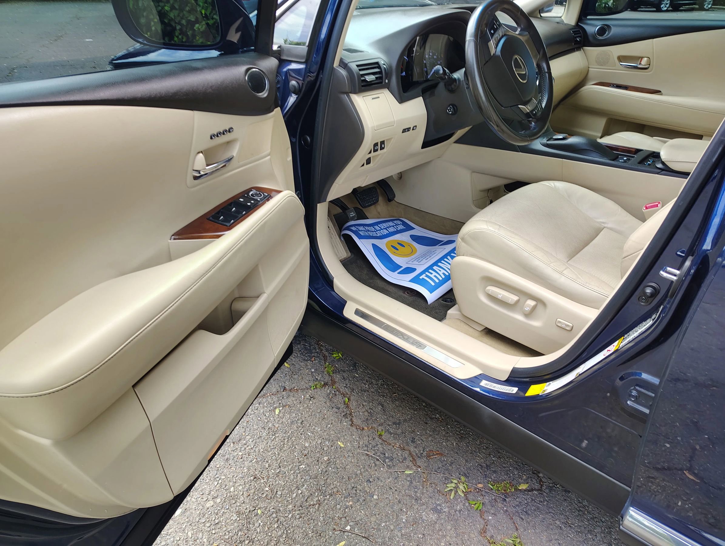 Used 2013 Lexus RX 450h AWD w/ Navigation Pkg image 4