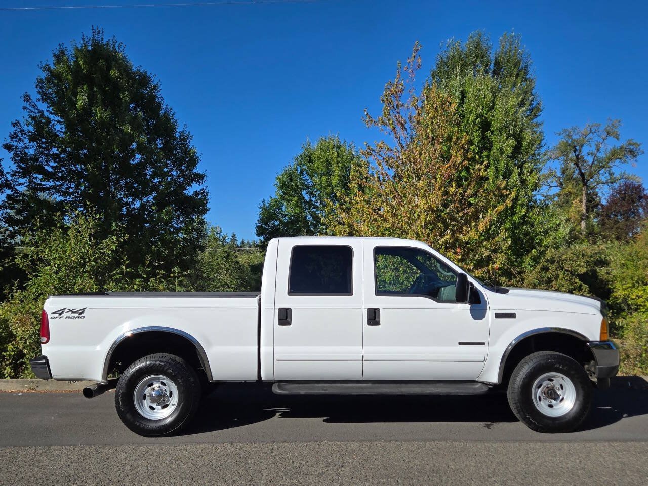 Used 2001 Ford F250 XLT AWD/4WD image 5