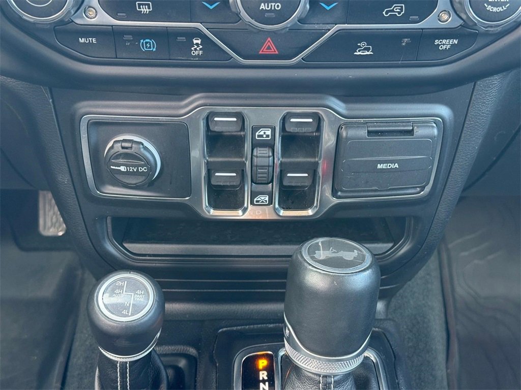 Used 2022 Jeep Wrangler Unlimited Sahara image 17